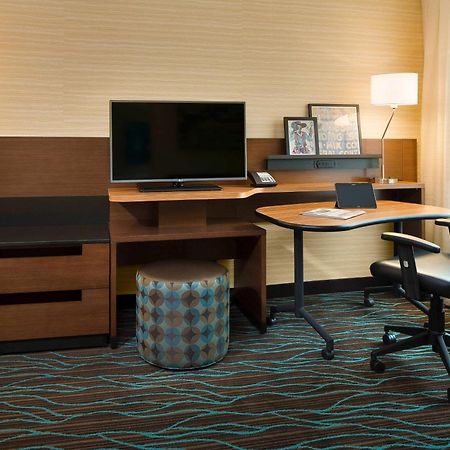 Fairfield Inn & Suites By Marriott Calgary Downtown Eksteriør billede